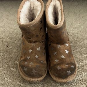 Girls UGG size 12 tan star embellished boots
